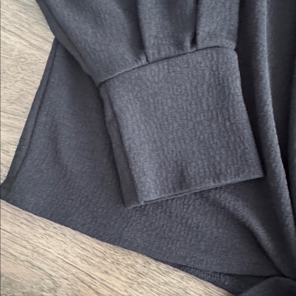 H&M blouse - Picture 4 of 8